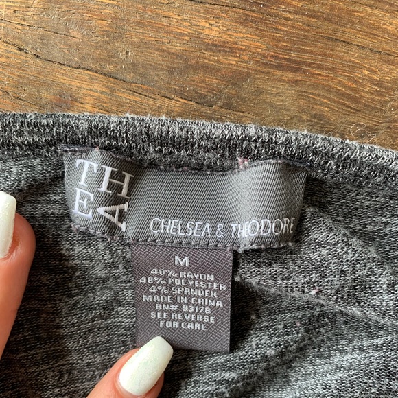 THEA Chelsea & Theodore Maxi Off The Shoulder Stretchy Dress - Picture 3 of 3